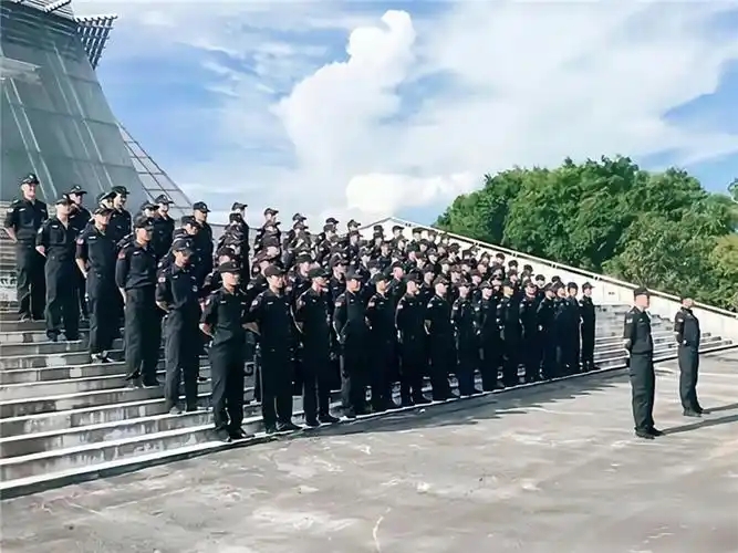 让守护“被看见” ——论法治素养与职业化、品牌化对保安形象提升的关键作用